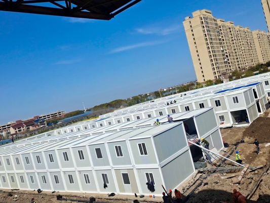 Υψηλής ποιότητας πολυτελές σπιτικό δοχείων μονωτής προετοιμασίας Casa Cubica Container Home Προετοιμασμένα σπίτια με 4 υπνοδωμάτια και μπαλκόνι